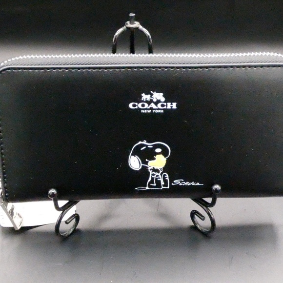 Coach Large Peanuts Wallet in Black - Picture 1 of 3
